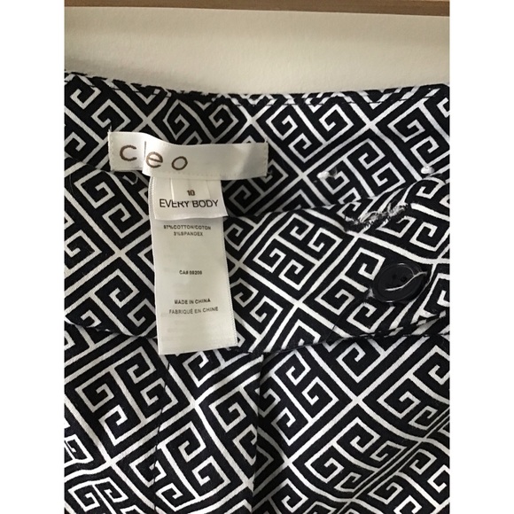 Capri pants - Picture 3 of 3